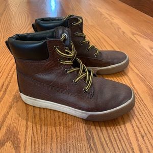 Hanna Andersson size 12 boots